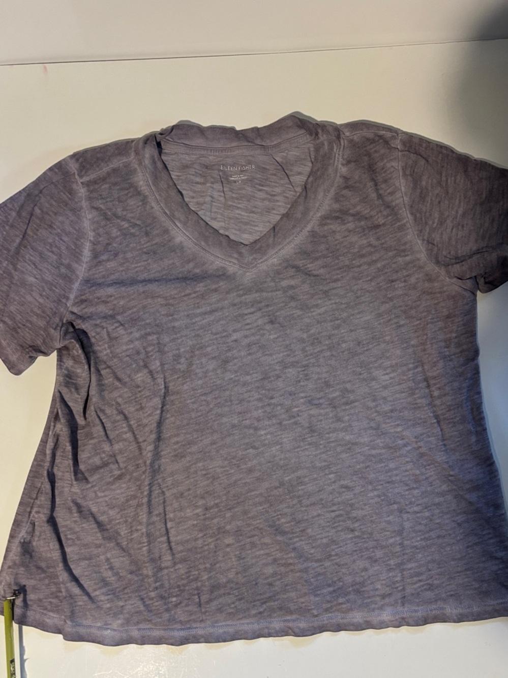 Eileen Fisher Short-Sleeve V-Neck boxy crop Tee in Dusty Lavender